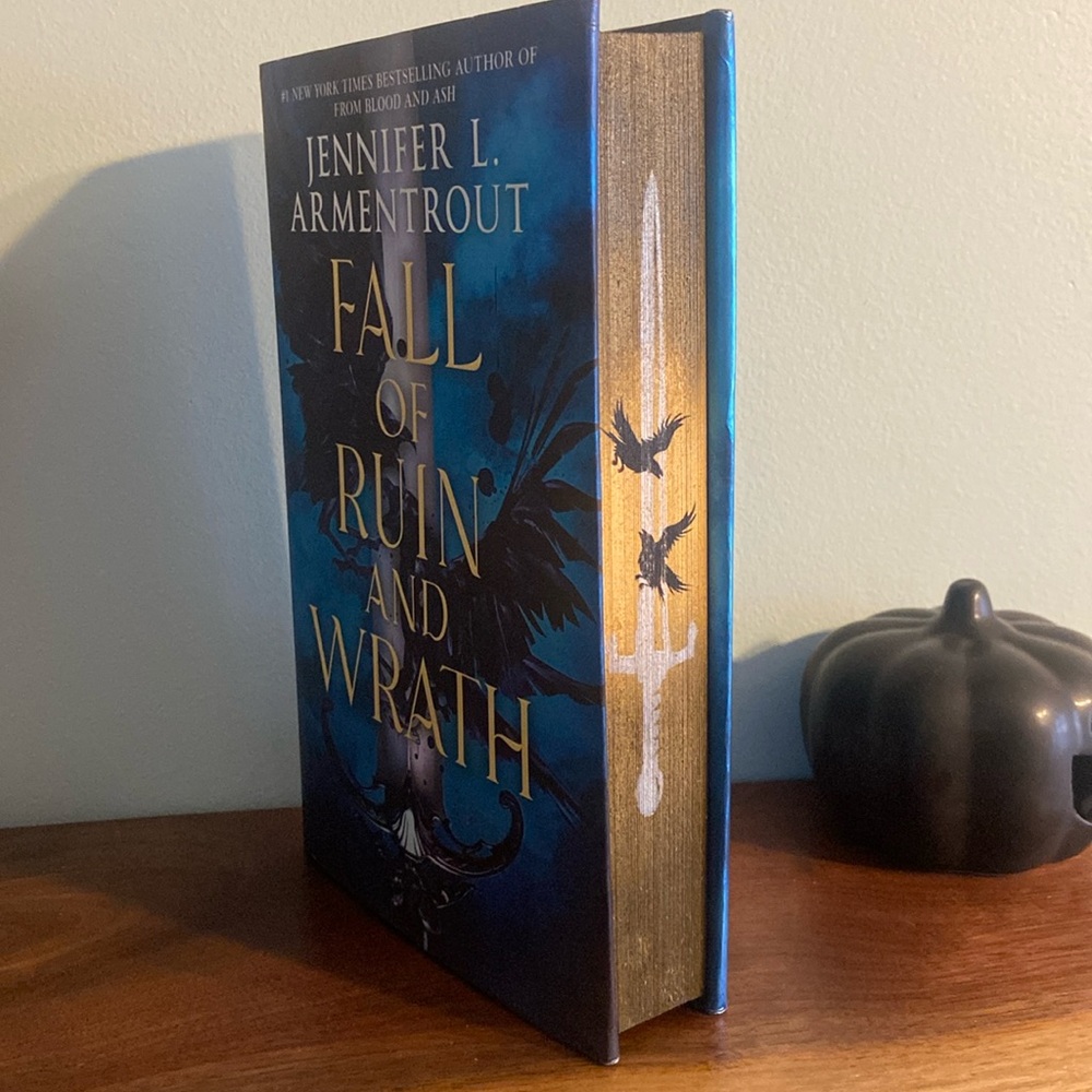 Fall of Ruin and Wrath 🐦‍⬛ - custom sprayed edges
